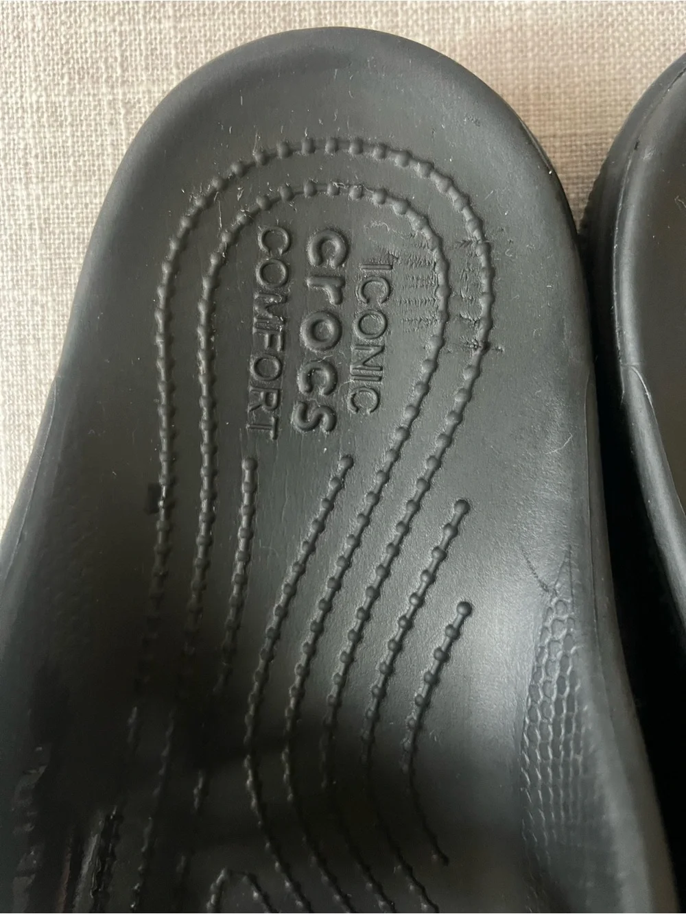CROCS Black unisex double strap casual outdoor slide Sandals, Men 8, women 10